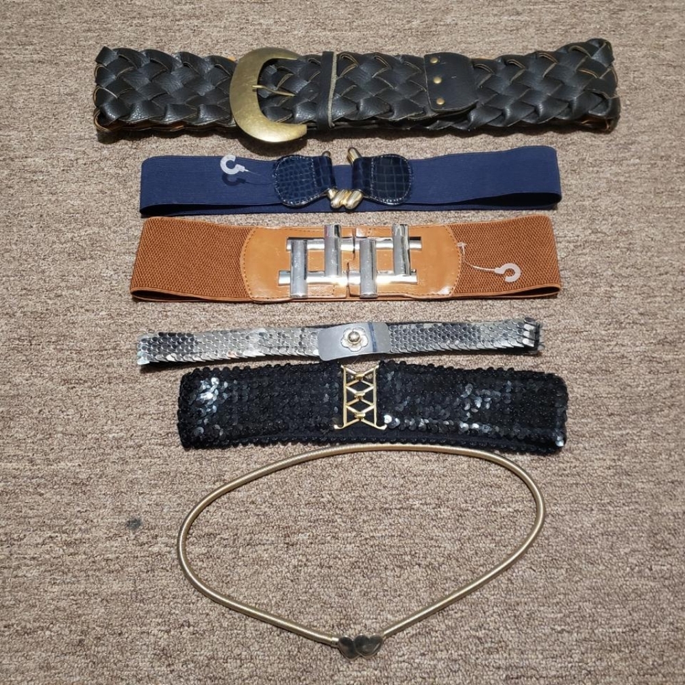 Women's belts